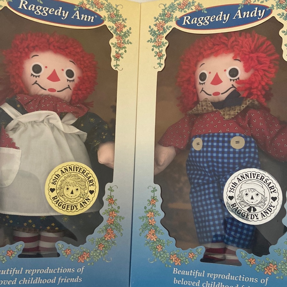 Raggedy Ann and Raggedy Andy by Johnny Gruelle